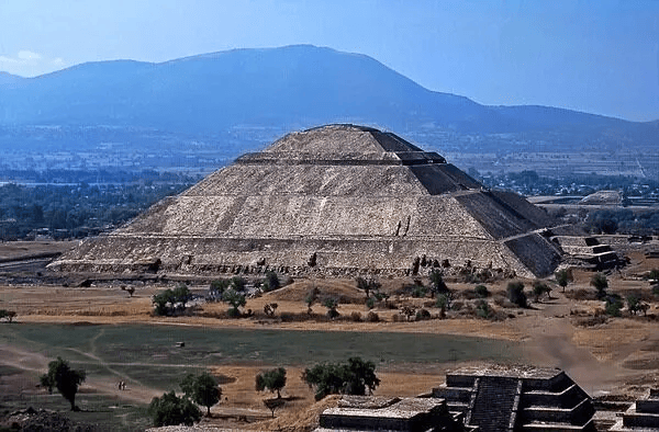THe Great pyramid of Cholula: World's largest pyramid